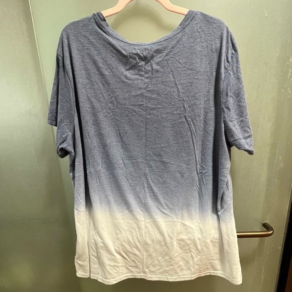 Torrid plus size 2 tee - Picture 2 of 3